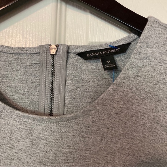 Grey Cross Over Tank from Banana Republic - Picture 4 of 5